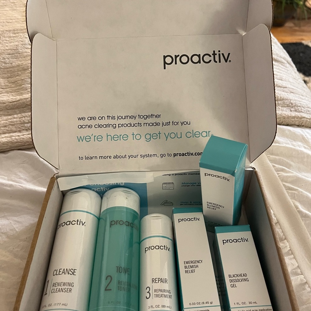 Proactiv 6 Piece Skincare Treatment Kit